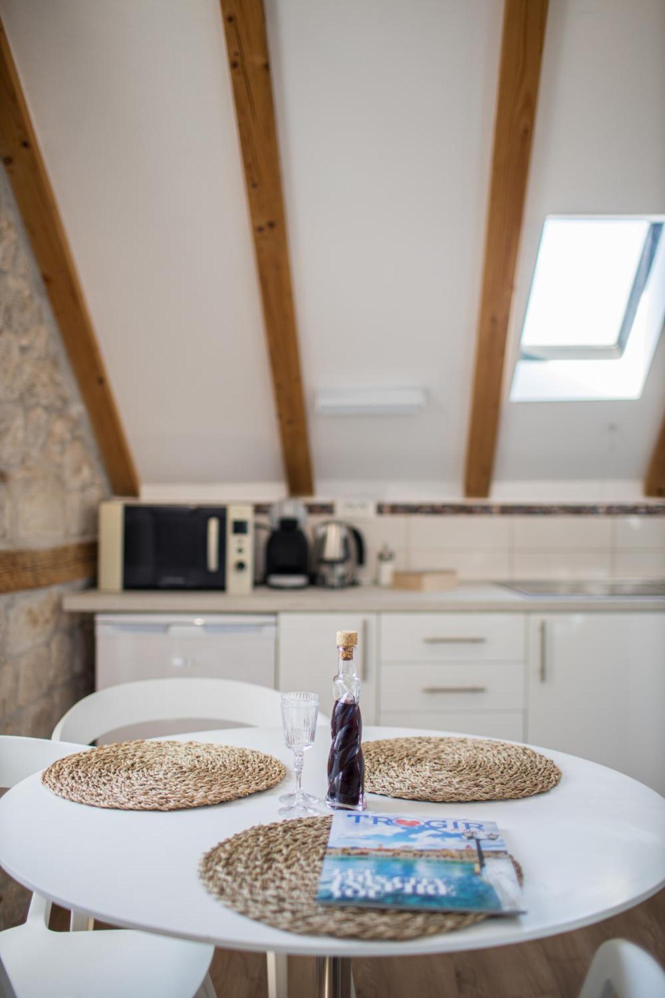 Tragos Lemon Tree Apartment Trogir Exterior photo