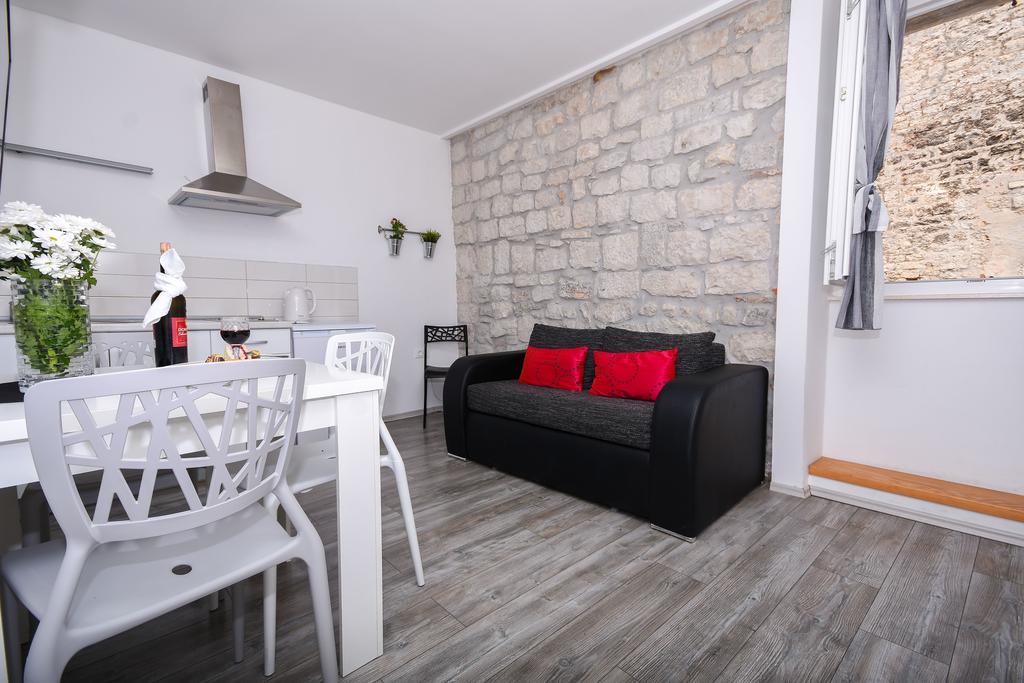 Tragos Lemon Tree Apartment Trogir Exterior photo