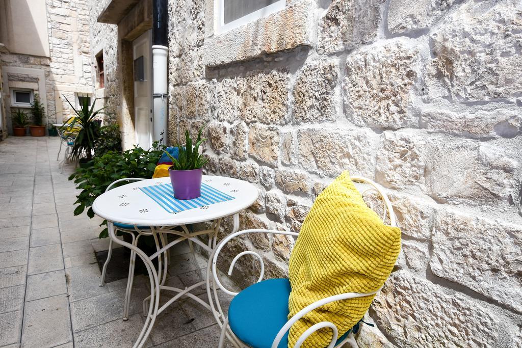 Tragos Lemon Tree Apartment Trogir Exterior photo