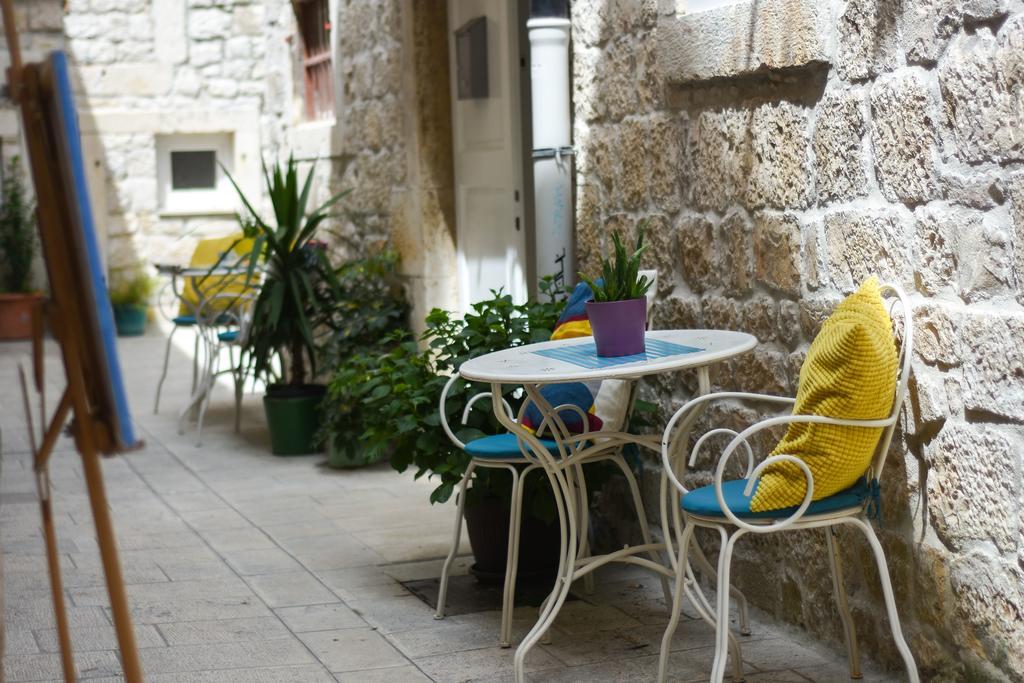 Tragos Lemon Tree Apartment Trogir Exterior photo